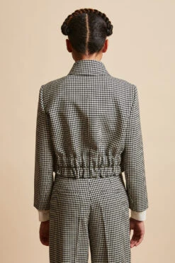 Blouson Court Smocké En Laine Vierge Vichy 21 Blouson Court Smocké En Laine Vierge Vichy -Élégance Soldes FW23 SKARO 3