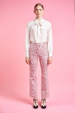 Pantalon En Interlock Jacquard à Motif Floral All Over -Élégance Soldes FW23 sberyl 2 4323e94b 4edd 48a1 b897 e6e39c19e738