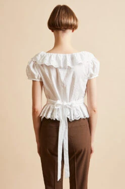 Top Court En Voile De Coton Brodé 10 Top Court En Voile De Coton Brodé -Élégance Soldes FW23 scullen 6 1