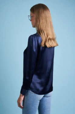 Chemisier En Satin De Soie Ajusté -Élégance Soldes FW23 sinsolite 23