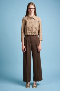 Blouson Court Smocké En Laine Vierge Vichy 28 Blouson Court Smocké En Laine Vierge Vichy -Élégance Soldes FW23 skaro 2b22b173 3bbd 42b0 94c6 6ef30997e865