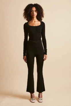 Pantalon En Maille De Laine Vierge Côtelée Sans Couture -Élégance Soldes FW23 smassimo 02 1 1