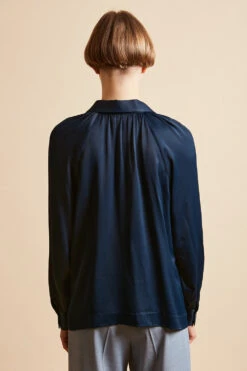 Blouse En Crêpe Envers Satin -Élégance Soldes FW23 spassion 365 7 1