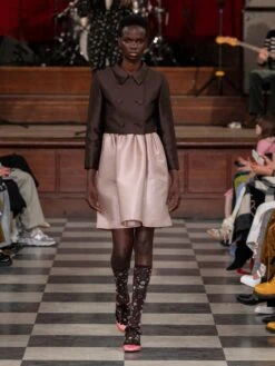 Veste Courte En Mikado De Soie Mélangée -Élégance Soldes PAU0224 00a5cdeb 5b56 45b1 8376 a720dc3cf12f