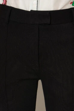 Pantalon à La Coupe Droite En Milano Italien -Élégance Soldes SS24 TBELGARDE 02 2