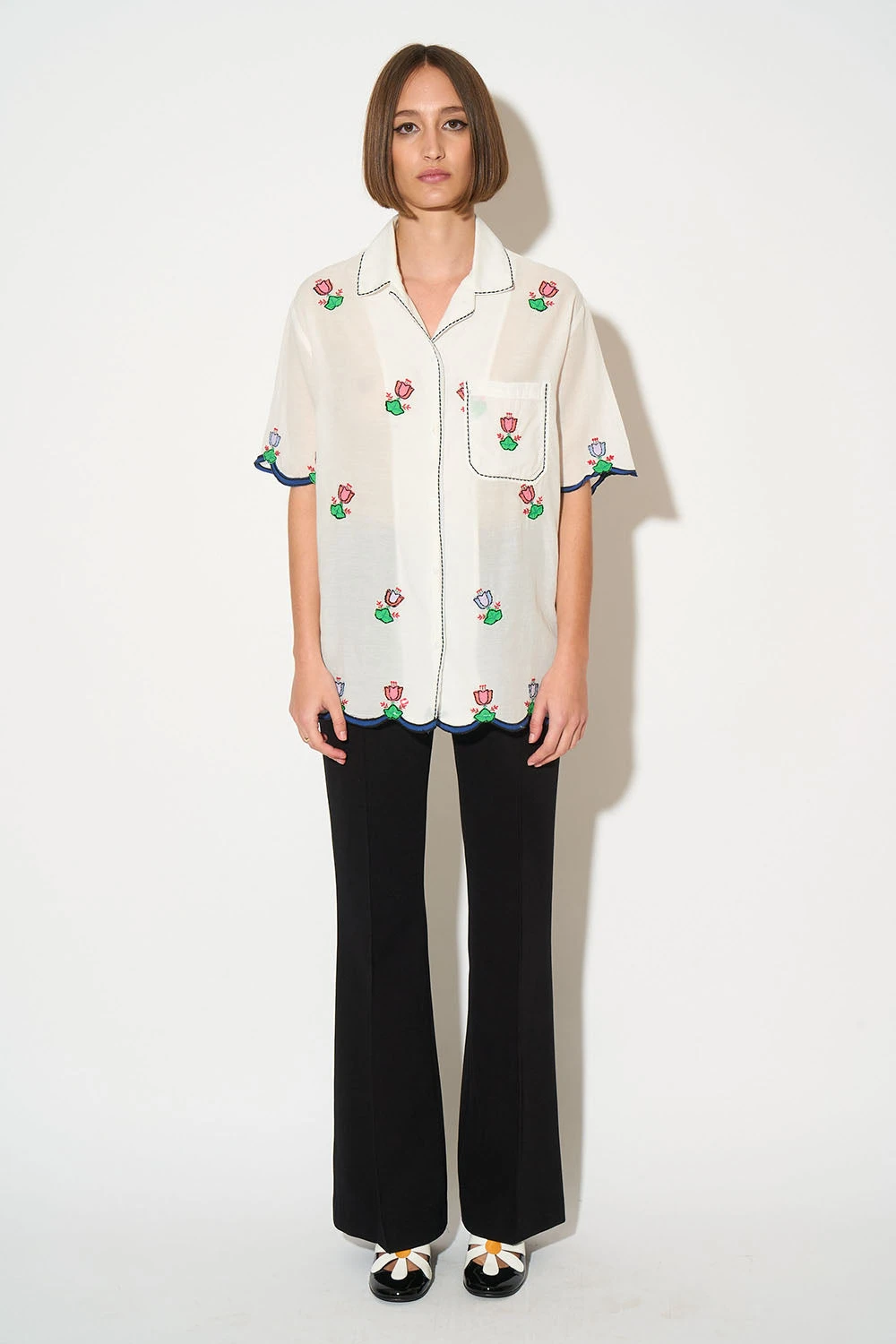 Chemise Coupe Large Brodée Dans Une Mousseline De Coton 3 Chemise Coupe Large Brodée Dans Une Mousseline De Coton