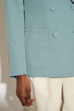 Veste à Double Croisure Et Poches Plaquées 26 Veste à Double Croisure Et Poches Plaquées -Élégance Soldes SS24 TTHEA 03 3