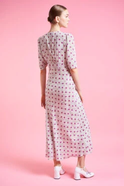 Robe Longueur Midi En Crêpe De Chine De Soie 11 Robe Longueur Midi En Crêpe De Chine De Soie -Élégance Soldes SS24 TVIOLENE 12 9