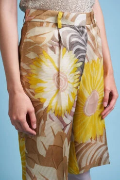 Short Coupe Droite En Gazar De Soie -Élégance Soldes SS24 Tarome 244 11e0f09f a19a 46b0 bfd3 30be3f22f0ba