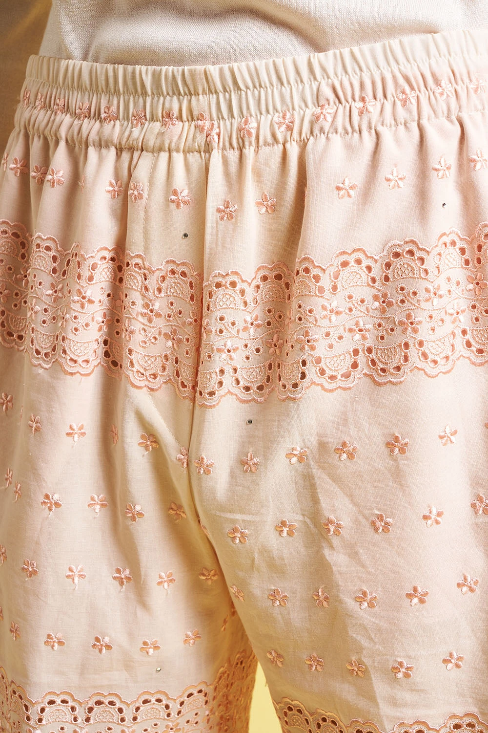 Short En Mousseline De Coton Avec Broderie Anglaise 4 Short En Mousseline De Coton Avec Broderie Anglaise - Image 2