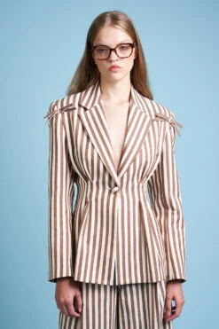 Veste à Rayures Aux épaules Marquées Et à La Taille Cintrée