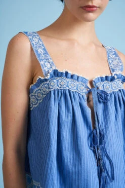 Top En Coton Orné De Dentelle -Élégance Soldes SS24 Tkid 13 1