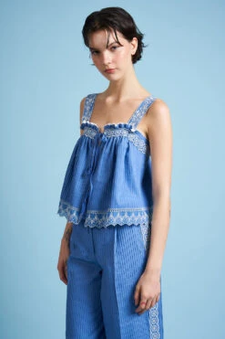 Top En Coton Orné De Dentelle -Élégance Soldes SS24 Tkid 7