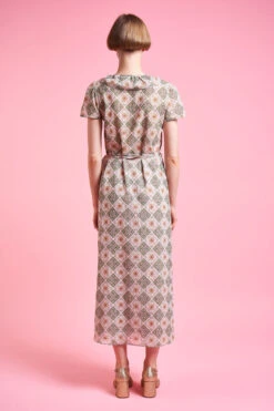 Robe Portefeuille Longueur Midi -Élégance Soldes SS24 Tmarjolene 3