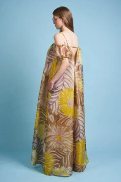 Robe Longue Ample Et Voluptueuse En Gazar De Soie 10 Robe Longue Ample Et Voluptueuse En Gazar De Soie -Élégance Soldes SS24 Tnataelle 13