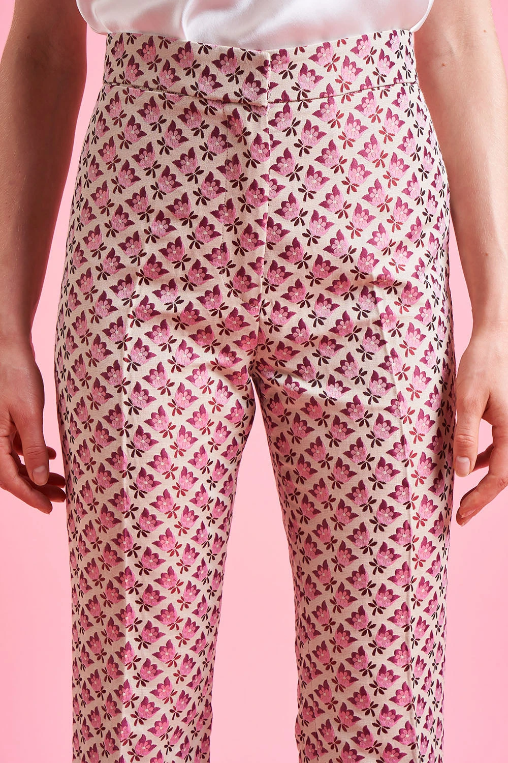 Pantalon Droit évasé En Jacquard Floral All Over 4 Pantalon Droit évasé En Jacquard Floral All Over - Image 2