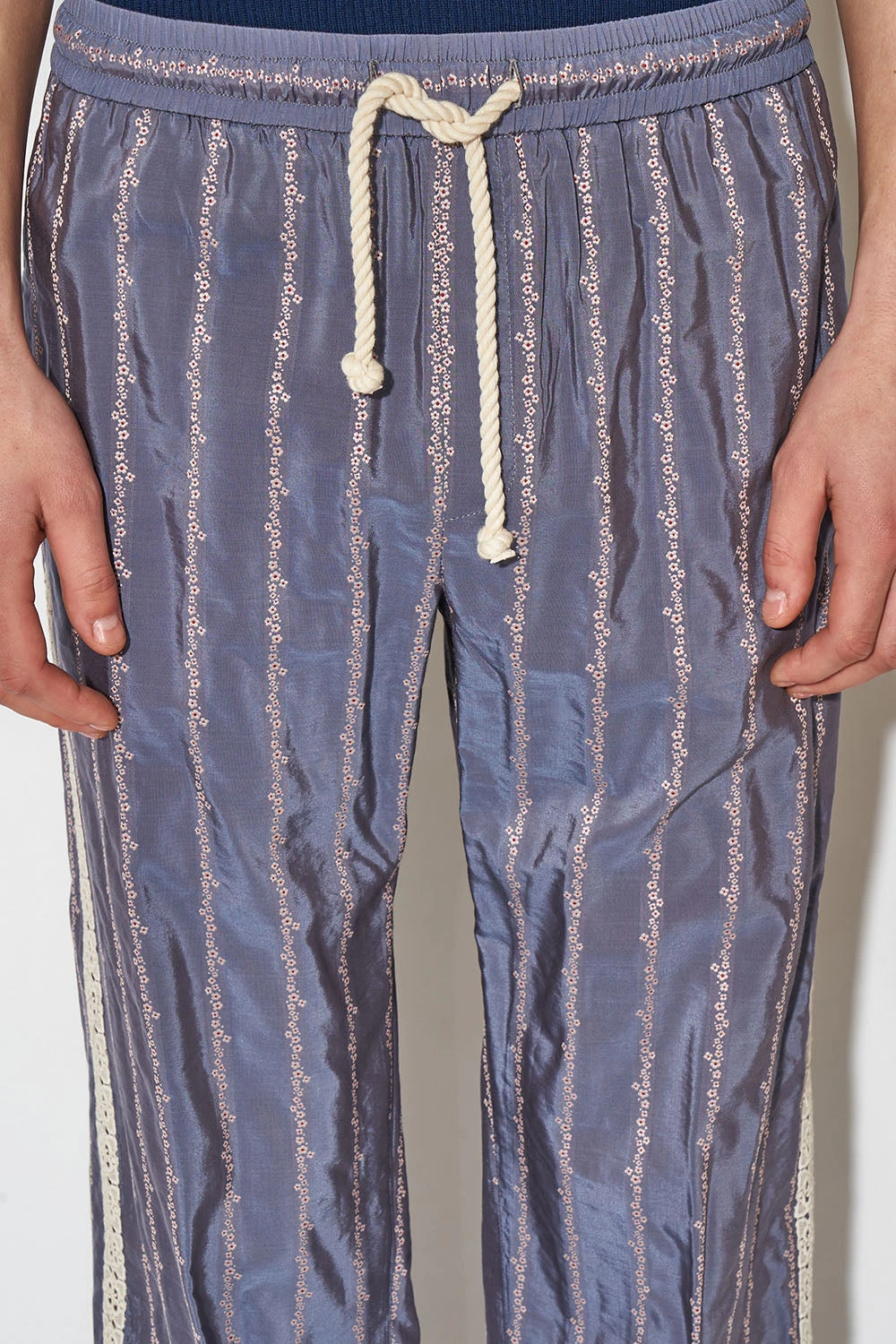 Pantalon Coupe Droite Avec Bande De Guipure 4 Pantalon Coupe Droite Avec Bande De Guipure - Image 2