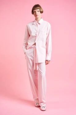 Pantalon Coupe Droite Et Décontractée Aux Jambes Larges