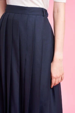 Jupe Plissée Longueur Midi -Élégance Soldes SS24 tdeauville 3