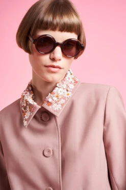 Veste Courte Au Col Brodé à La Main -Élégance Soldes SS24 tkali 3