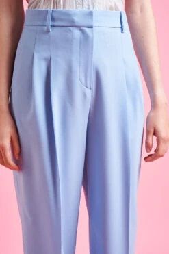 Pantalon Ample En Laine Tropicale D'Italie 22 Pantalon Ample En Laine Tropicale D'Italie -Élégance Soldes SS24 tlido 31 5