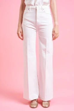 Jean Taille Haute à La Coupe Droite -Élégance Soldes SS24 tphoenix