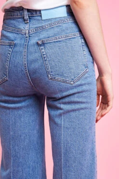 Jean Taille Haute à La Coupe Droite -Élégance Soldes SS24 tphoenix 31 6