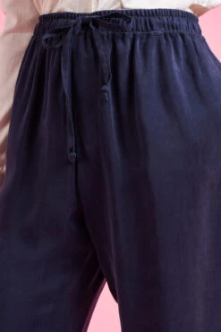 Pantalon à La Coupe Décontractée -Élégance Soldes SS24 tsalambo 3