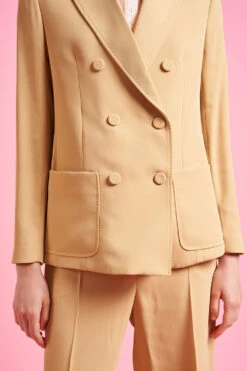 Veste à Double Croisure Et Poches Plaquées 17 Veste à Double Croisure Et Poches Plaquées -Élégance Soldes SS24 tthea 05 10