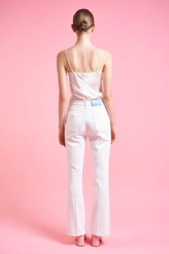 Jean Taille Haute évasé Aux Poches Plaquées 14 Jean Taille Haute évasé Aux Poches Plaquées -Élégance Soldes SS24 twoodstock 16 c5532ed2 1efd 40d0 934e 70bb39aeeb94