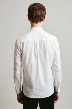 Chemise En Popeline De Coton Brodée De Petites Fleurs 9 Chemise En Popeline De Coton Brodée De Petites Fleurs -Élégance Soldes Sbolchoi 6