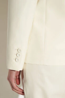 Veste Cintrée Au Simple Boutonnage 26 Veste Cintrée Au Simple Boutonnage -Élégance Soldes ss24 tzala 12 1815